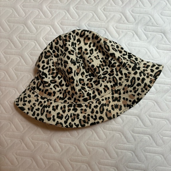 cheetah print canvas bucket hat - Picture 6 of 7
